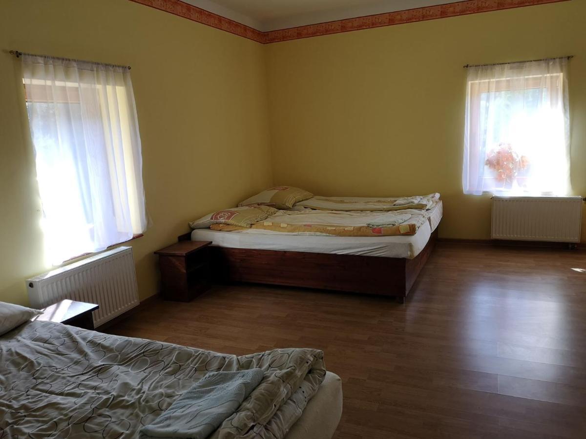 Zamek Ostrowski Villa Chojnik Ngoại thất bức ảnh